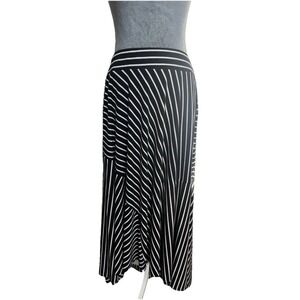 Torrid Hi-Low Maxi Skirt Sz 1 = 14 16 Black White Stripes Nautical Yacht Coastal